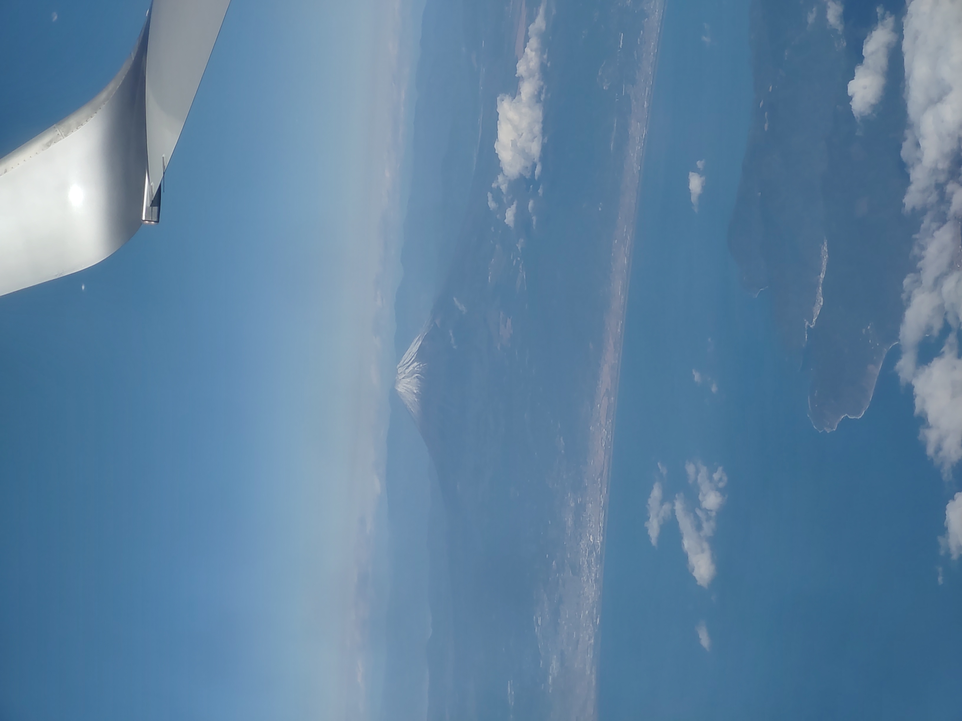 飛行機から見た富士山